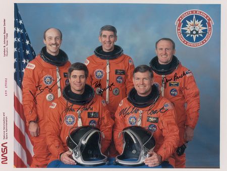Lot #6531 Space Shuttle Astronauts Set of Three Signed Photographs - Image 3