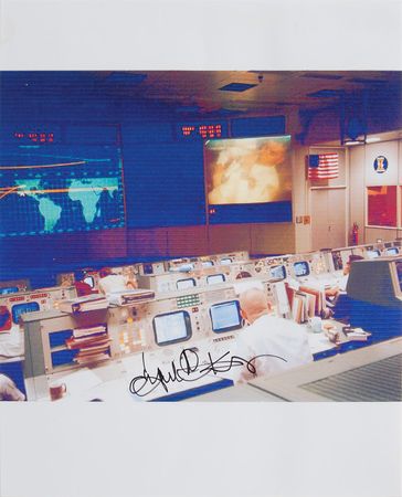 Lot #6182 Collection of (12) Astronauts Signed Photographs - Image 5