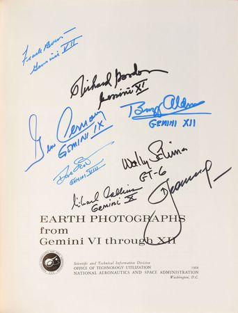 Lot #6112 Gemini Astronauts VI to XII Signed Earth Photographs Hardcover Book - Image 1