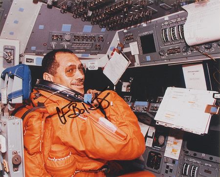 Lot #6185 ASF Club 2006 Collection of Signed Photographs - Image 2