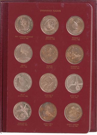 Lot #6204 ‘America in Space’ (36) Bronze Medallion Proof Set - Image 2