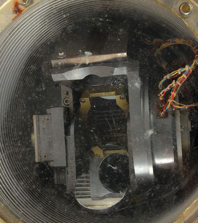 Lot #6136 Apollo CM Sextant - Image 8