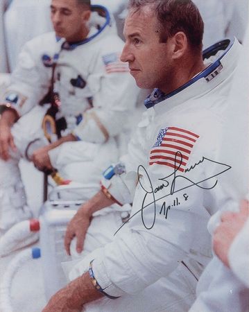 Lot #425 Apollo Astronauts - Image 2