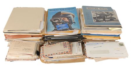 Lot #396 Aviation and Space Collection: Massive aerospace collection featuring hundreds of autographs - Image 3