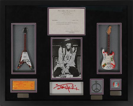 Lot #577 Jimi Hendrix: A week before Woodstockâ??Hendrix returns from Paris - Image 1