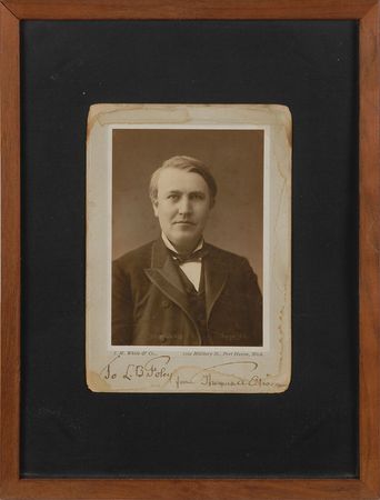Lot #41 Thomas Edison: Stunning early portrait of the light bulb inventor - Image 2