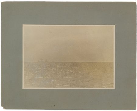 Lot #236 Titanic: Excessively rare original photo of the Titanic iceberg - Image 1