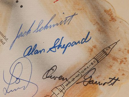 Lot #349 Apollo, Skylab, and Shuttle: Scarce vintage assemblage including ten moonwalkers - Image 3
