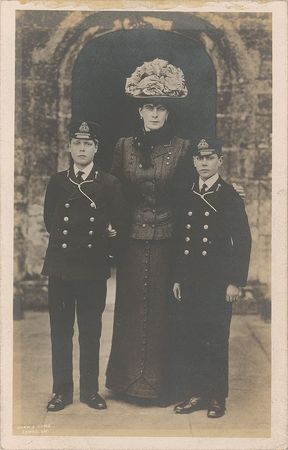 Lot #240 King George V and Mary of Teck Signed Photographs - Image 2