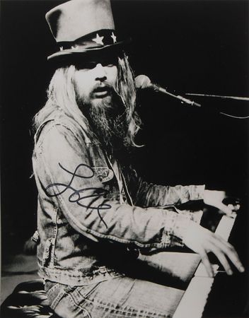 Lot #560 Leon Russell Signed Photographs - Image 5