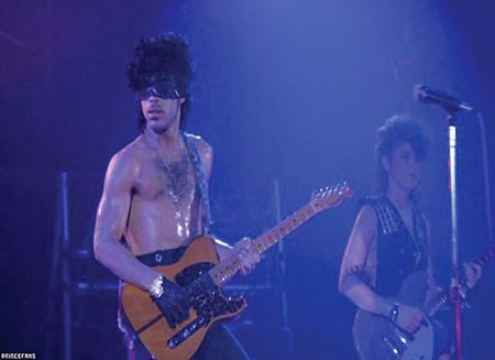 Lot #7442  Prince?s Purple Rain Era-Worn Black Lace Gloves - Image 6