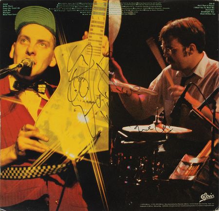 Lot #7232 Cheap Trick Signed Album - Image 2