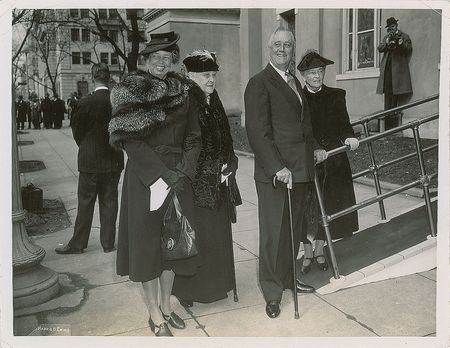 Lot #831 Franklin and Eleanor Roosevelt - Image 1