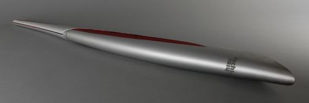 Lot #731 Sochi 2014 Winter Olympics Torch: The Firebird torch of the Sochi 2014 Olympics - Image 1