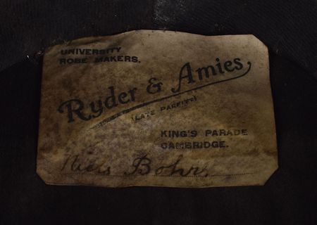 Lot #112 Niels Bohr: Niels Bohr's Cambridge signed mortarboard - Image 2