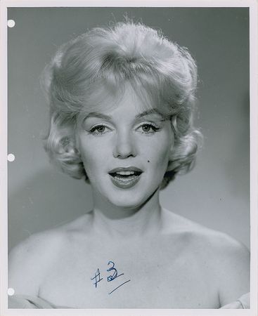 Lot #656 Marilyn Monroe Photographs - Image 1