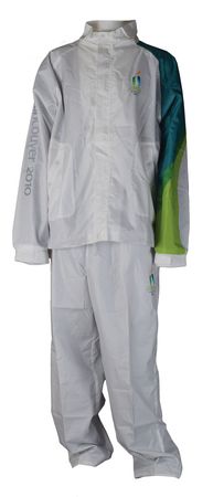 Lot #729 Vancouver 2010 Winter Olympics Torch and Relay Uniform: Amazing 2010 Vancouver Olympics torch and relay uniform - Image 5