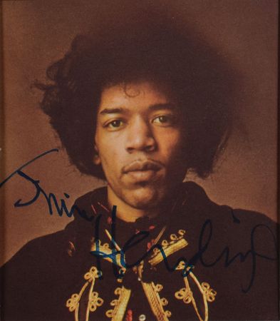 Lot #438 Jimi Hendrix: Vintage 1967 photo of Hendrix - Image 2