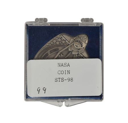 Lot #8452  STS-98 Robbins Medal - Image 3