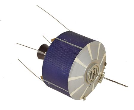 Lot #8507  Relay Satellite Model - Image 1