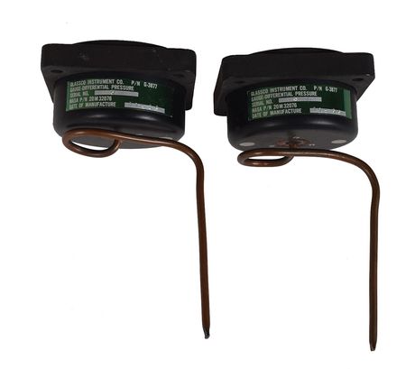Lot #8124  Apollo CM Tunnel Differential Pressure Gauges - Image 2