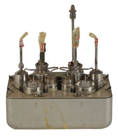 Lot #8126  Apollo CSM Oxygen Systems Module - Image 1