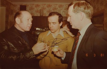Lot #8446  Soyuz and Mir Crew Signed Candid Photographs - Image 3