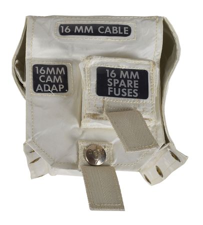 Lot #8148  Apollo LM 16mm Camera Stowage Pouch - Image 3