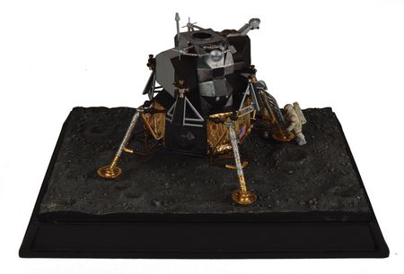 Lot #8271  Apollo 11 NASM 'One Small Step' Model - Image 2