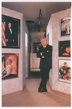 Lot #81 Ronald Reagan: Grand portrait inscribed to the photographer - Image 2
