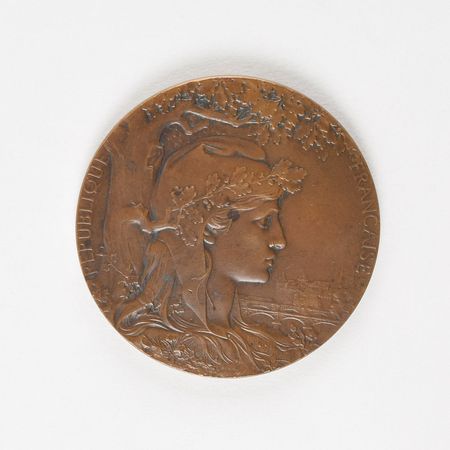 Lot #846 Paris 1900 Exposition Universelle/Summer Olympics Bronze Commemorative Medal with Original Case Medal - Image 1