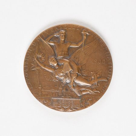 Lot #846 Paris 1900 Exposition Universelle/Summer Olympics Bronze Commemorative Medal with Original Case Medal - Image 2