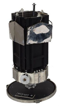 Lot #392 Mariner Probe: Exceptional early model of the Mariner 4 probe - Image 3