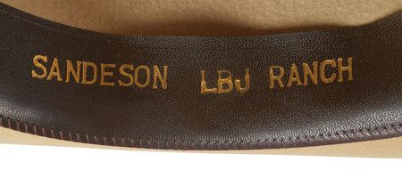 Lot #71 Lyndon B. Johnson: Cowboy hat signed by LBJ, Lady Bird, and their daughter - Image 5