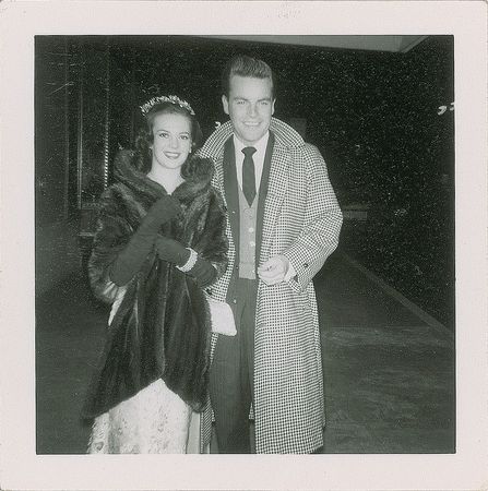 Lot #761 Natalie Wood and Robert Wagner Signed Photograph - Image 2