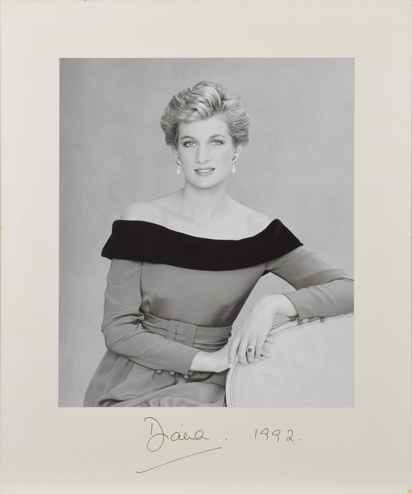 【J17732】DIANA A PORTRAIT J17732】DIANA A PORTRAIT Princess Diana portrait Limited