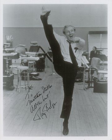 Lot #639 Wizard of Oz: Ray Bolger Signed Photographs - Image 1