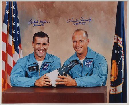 Lot #391 Gemini 11 Signed Photographs - Image 4