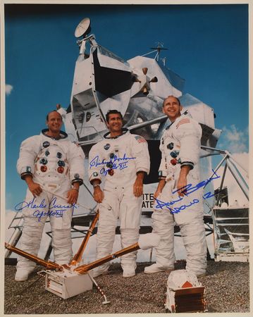 Lot #384 Apollo 12 Signed Photographs - Image 2