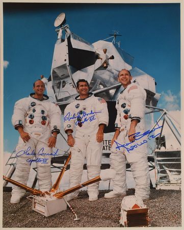 Lot #384 Apollo 12 Signed Photographs - Image 3