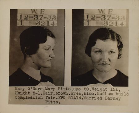 Lot #2072 Mary Pitts Signed Eyewitness Statement and Original Vintage Photograph Archive - Image 1