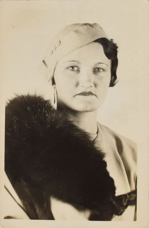 Lot #2072 Mary Pitts Signed Eyewitness Statement and Original Vintage Photograph Archive - Image 3