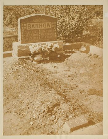Lot #2059 Bonnie and Clyde Set of (4) Original Vintage Memorial Photographs  - Image 2