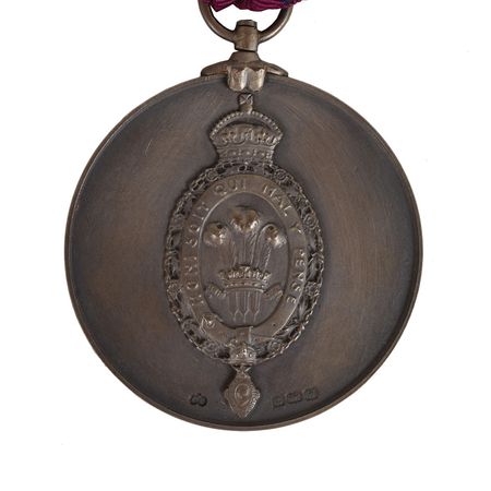 Lot #219 Edward, Prince of Wales: Rare silver medal from Prince Edward?s 1921-22 Royal Tour of India - Image 2