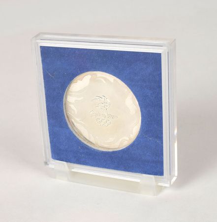 Lot #9637  Sydney 2000 Summer Olympics Participation Medal - Image 10