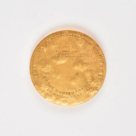 Lot #3003 Pierre de Coubertin National Olympic Committee Gilt Medal - Image 2