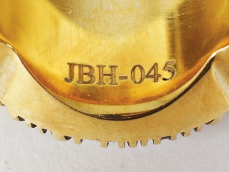 Lot #3242  Los Angeles Lakers 2009 Championship Ring With Rotating Display Box - Image 4