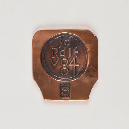 Lot #3158  Sarajevo 1984 Winter Olympics Medium Bronze Participation Medal - Image 1