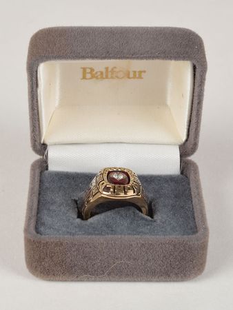 Lot #3238  Detroit Pistons 1990 NBA Championship Sample Ring - Image 4