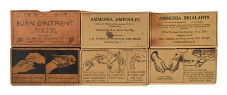 Lot #81 US Navy Medical Kit: Unusually complete US Navy first aid kit - Image 4